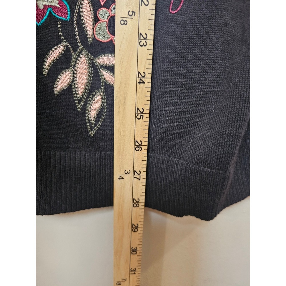 CJ Banks Black Floral Embroidered Button Front Cardigan Sweater 1X NWT - Picture 8 of 9